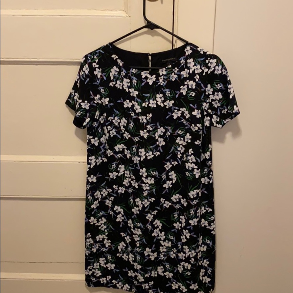 Beautiful banana republic dress